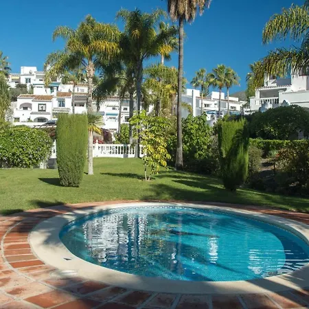 New With Sea View, Big Terrace & Pools Nerja